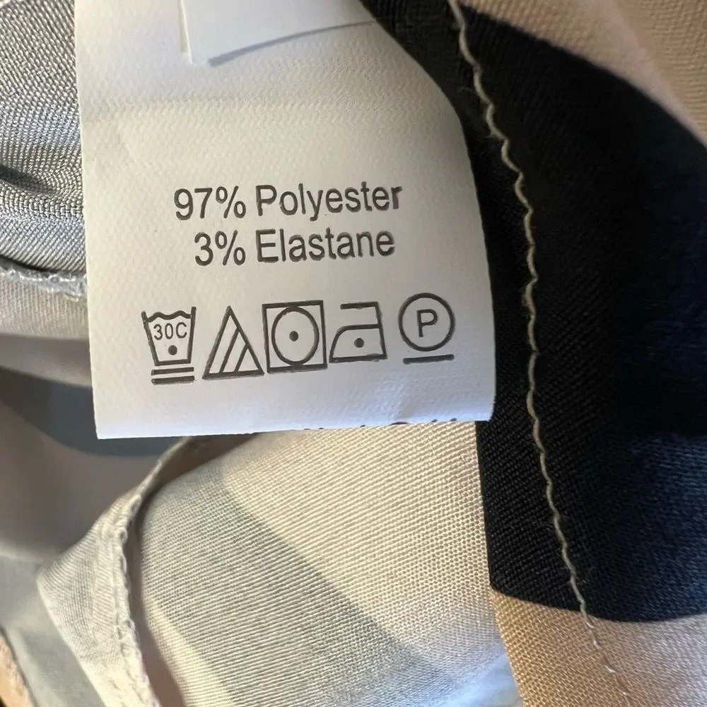 🌸Animal Print Fit & Flare Long Sleeve, Buttoned Down Belted Dress Size M (AA4) - Picture 12 of 13